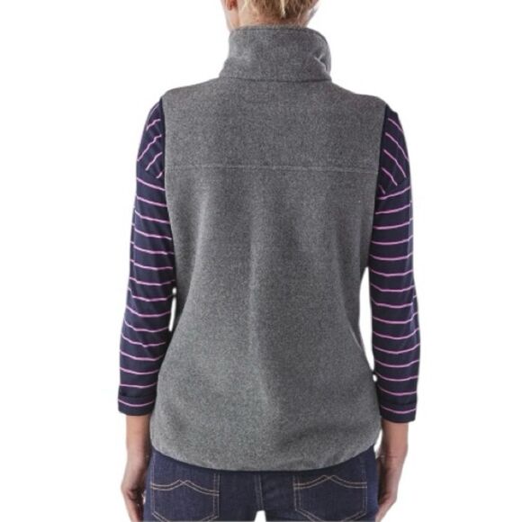 Patagonia Women’s Synchilla Snap-T Vest in Nickel Gray & Navy Blue, Size Small - Picture 5 of 11